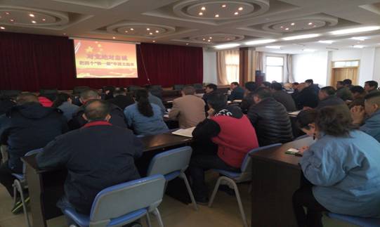 堅(jiān)定信念 對(duì)黨忠誠(chéng)，融會(huì)貫通 學(xué)以致用